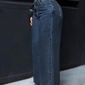 woman pant jeans